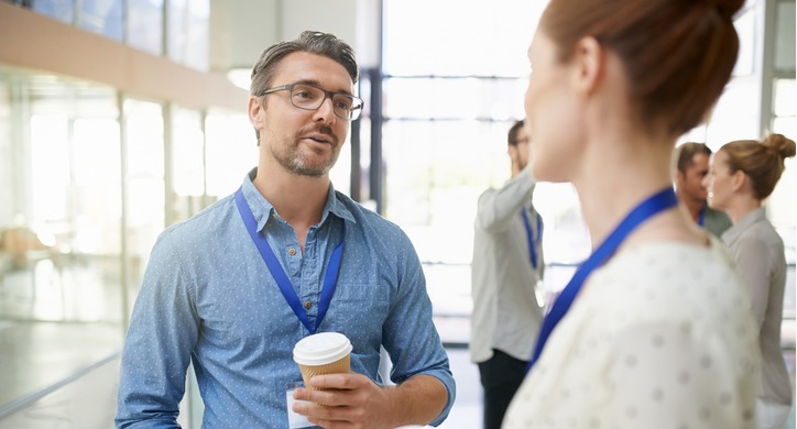 employees-talking-workplace